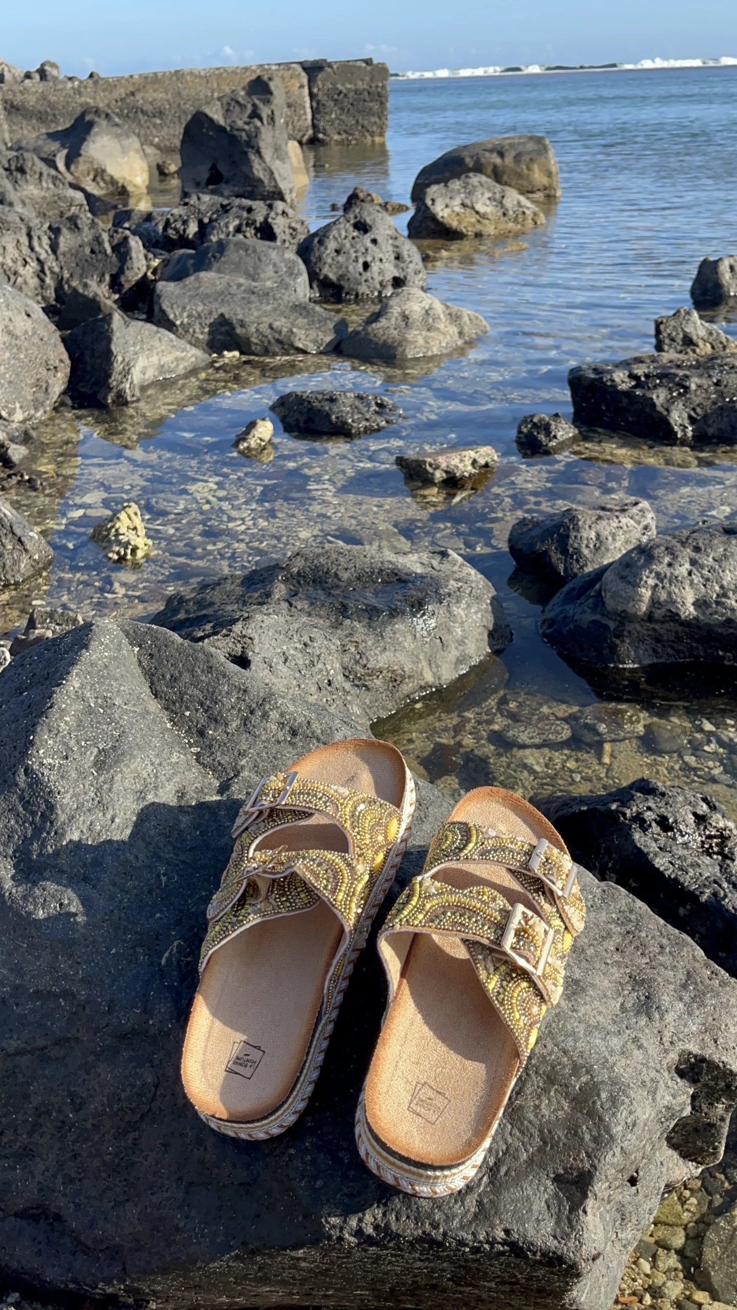 modèle de claquette plateforme perles orange à la bonne pointure réunion