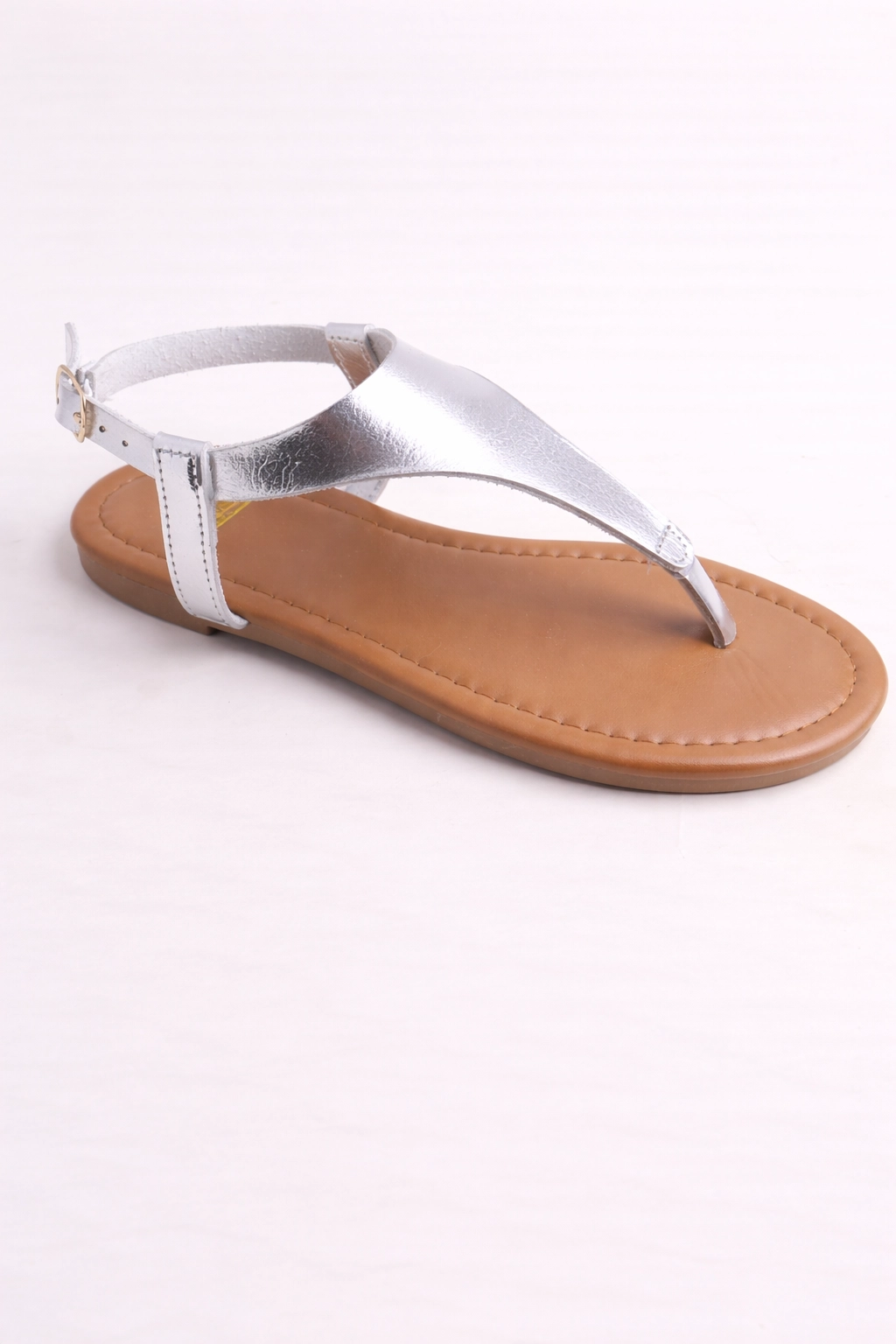 Sandale de La Bonne Pointure pour femme. Confortable et tendance en argenté