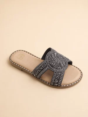 Sandales plates femme à brides fantaisie